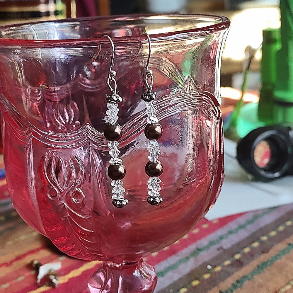 Cut glass crystal and cocoa cultured pearl earrings